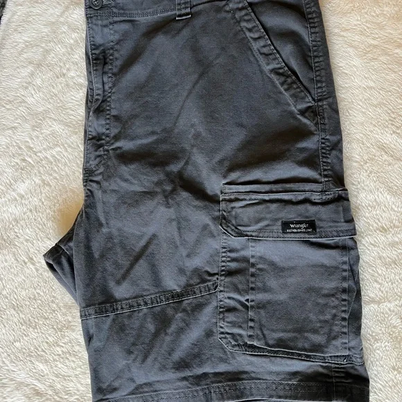 Men's Gray Cargo Shorts - Picture 2 of 5